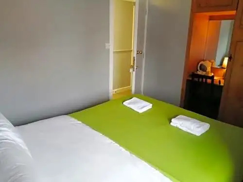 An File Economy Rooms