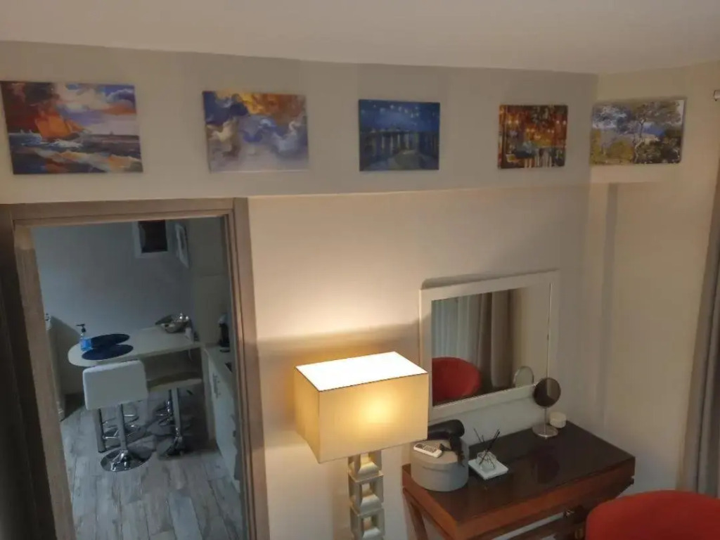 Waterfront Luxury Sea View Apartment
