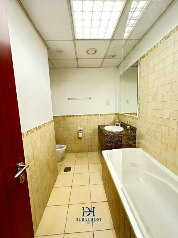 Dubai Host - Beach Hostel JBR