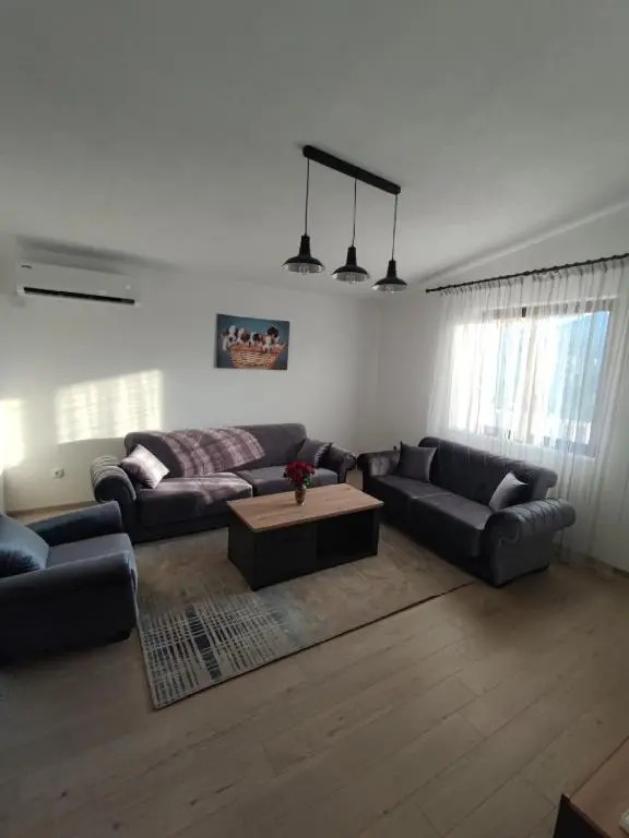 Guest House Tomba