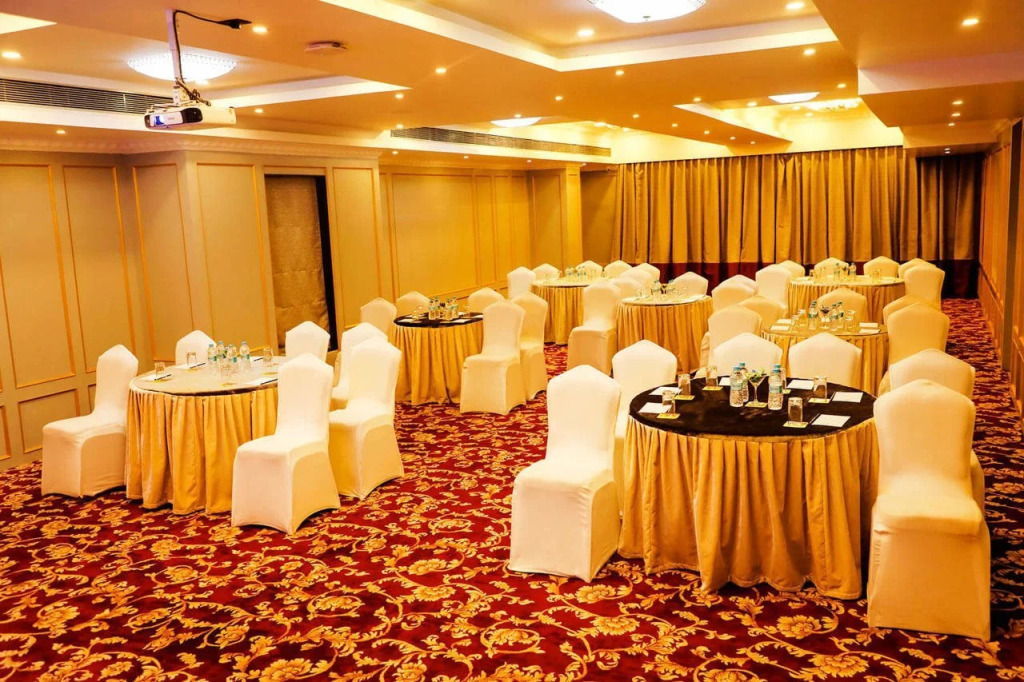 Kyriad Hotel Nashik by OTHPL
