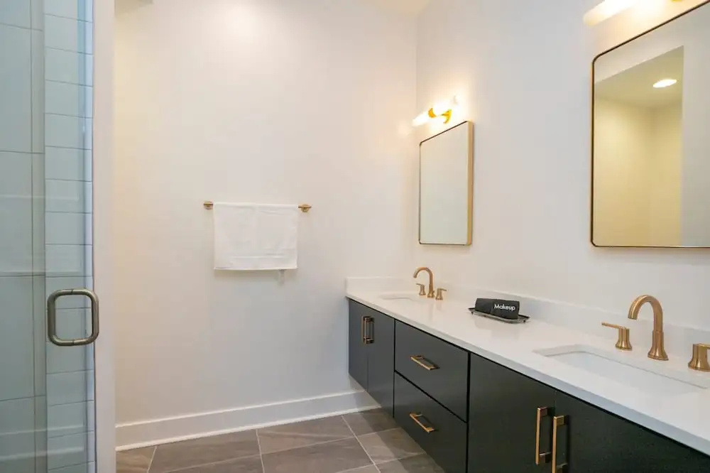 Franklin by Avantstay Trendy Townhouse in Great Location w/ Private Roof Top Patio