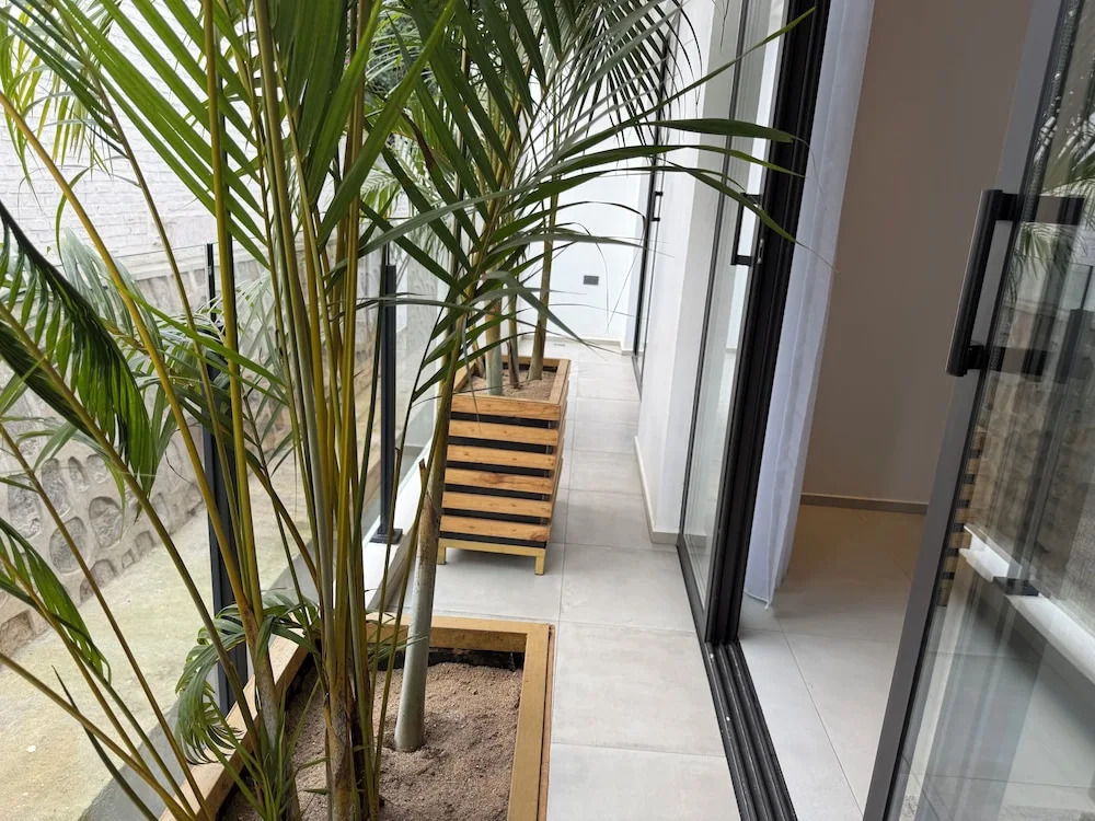 Omica 1 Residence