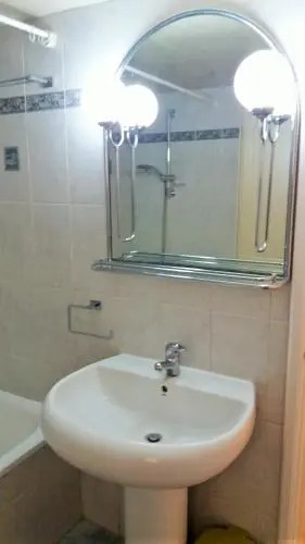 Apartment 240 Depa Court