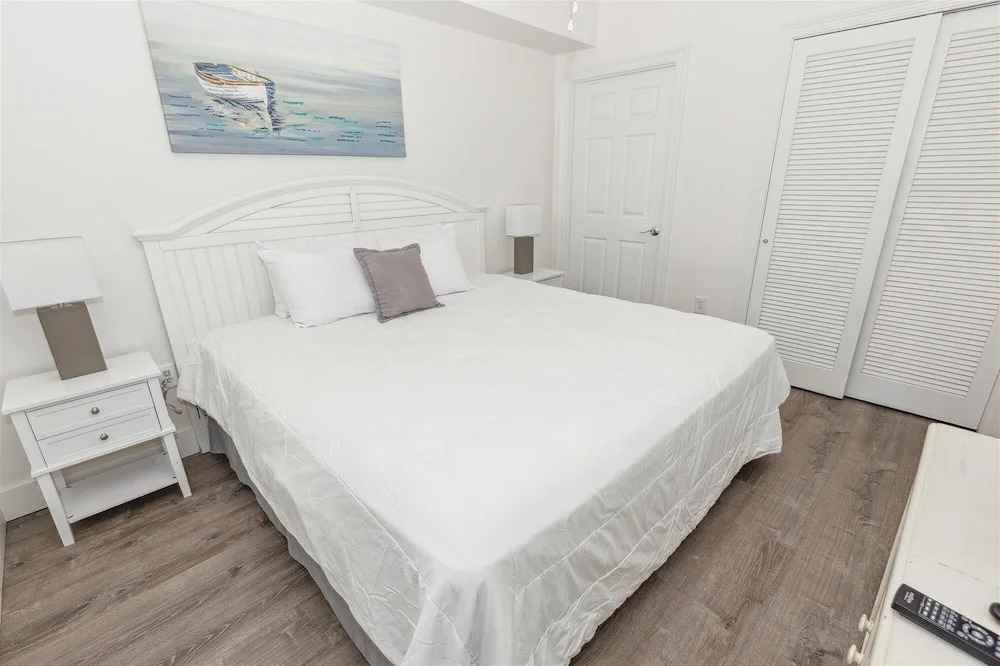 Sterling Shores 1016 2 Bedroom Condo by RedAwning