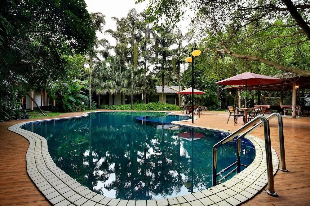 Dongjiang Golf Resort Hotel