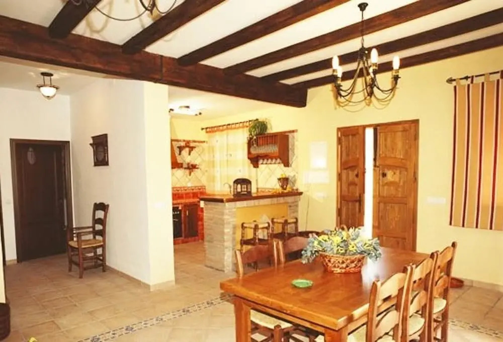 House With 5 Bedrooms in Carcabuey, With Wonderful Mountain View, Priv
