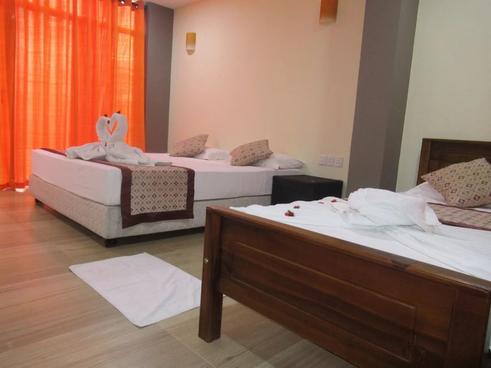 Sand Bank Hotel & Restaurant
