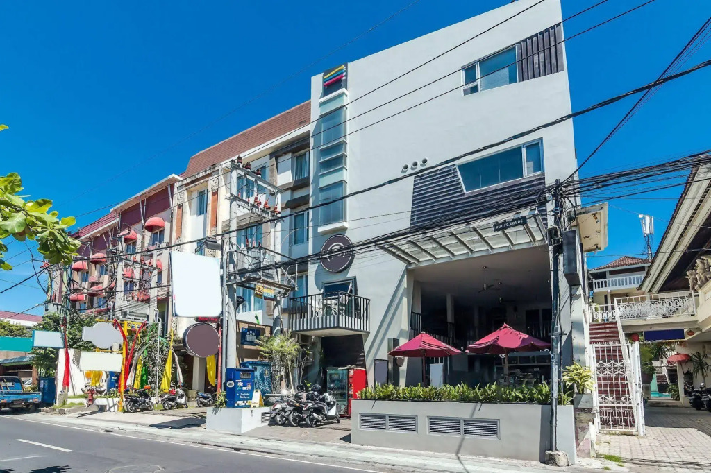 ZEN Rooms melasti Legian Kuta