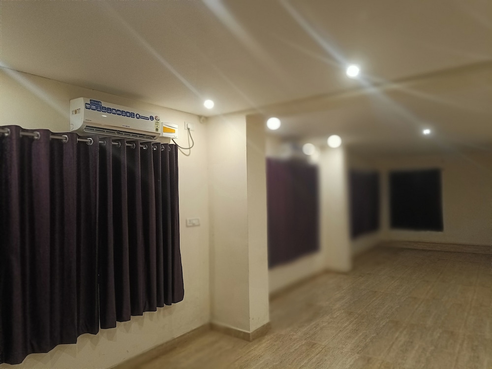 Hotel Radhma Residency