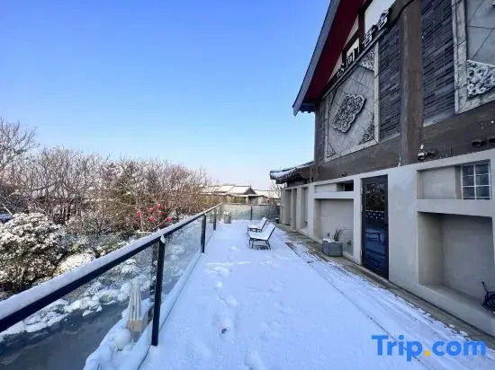 Songjian Wushe Homestay (Kaifeng Qingming Shanghe Garden Wansuishan Martial Arts City Branch)