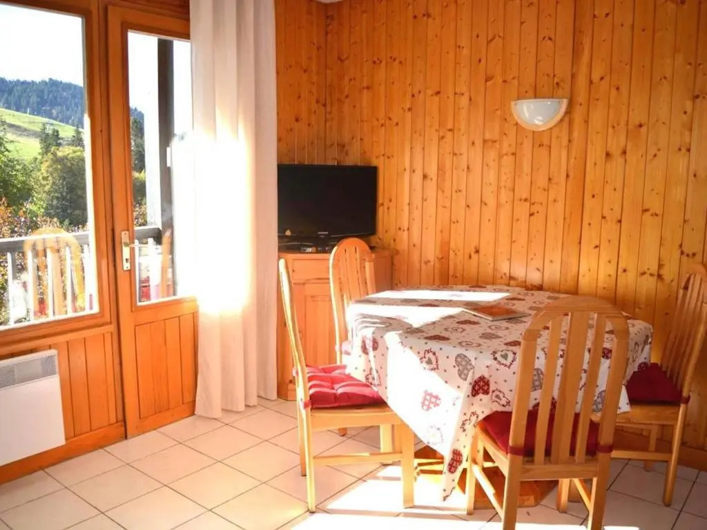 Appartement Le Grand-Bornand, 2 pièces, 4 personnes - FR-1-241-192