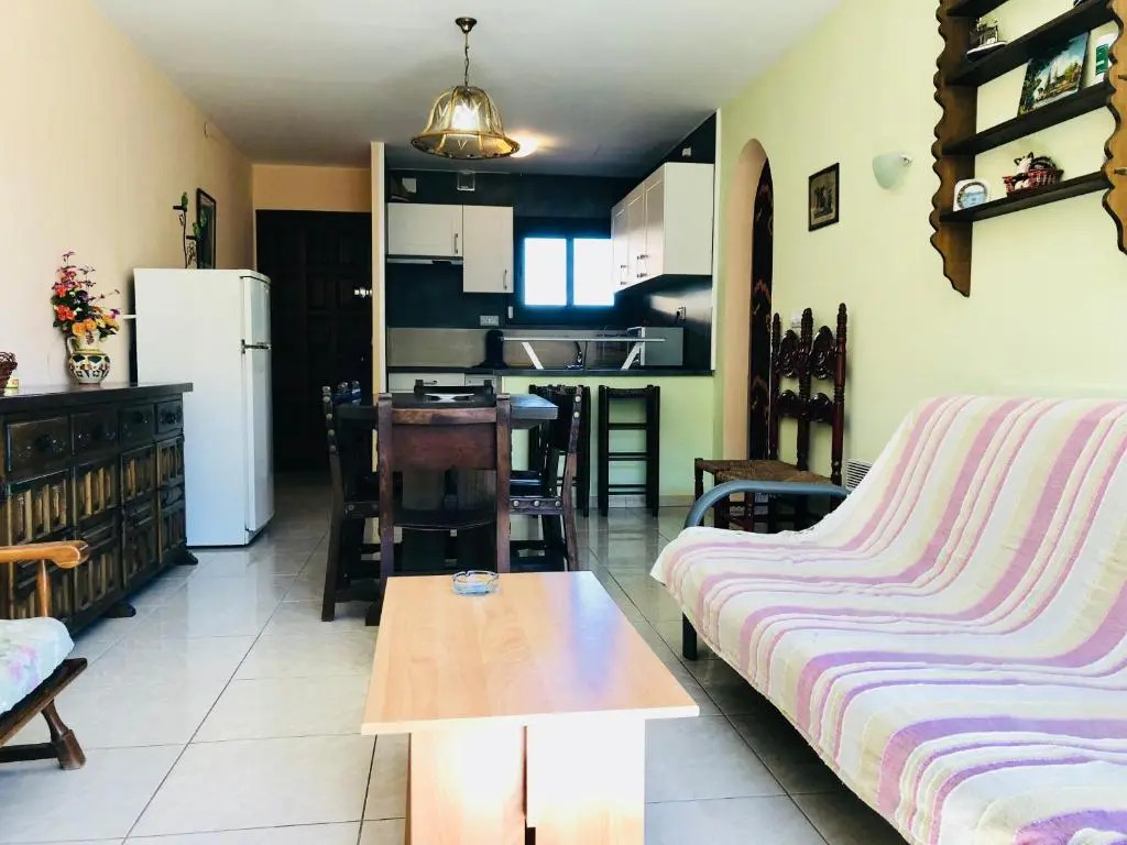 PORT SOTAVENT 16A - Apartamento en la Marina de Empuriabrava - piscina comunitaria, - parking - vistas al canal - cerca centro y playa