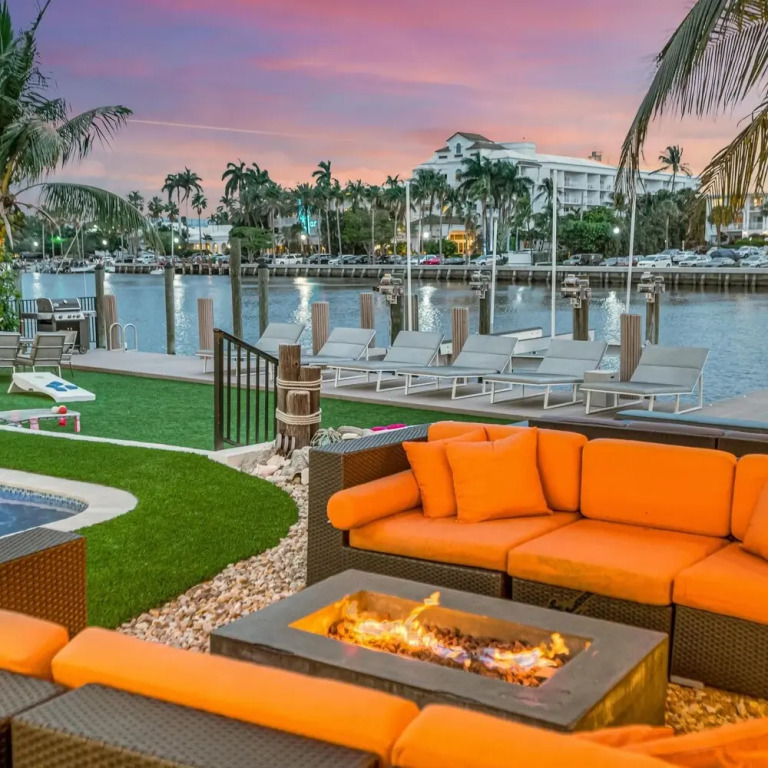Suite by Beach Waterfront Lago Key Three, Fort Lauderdale