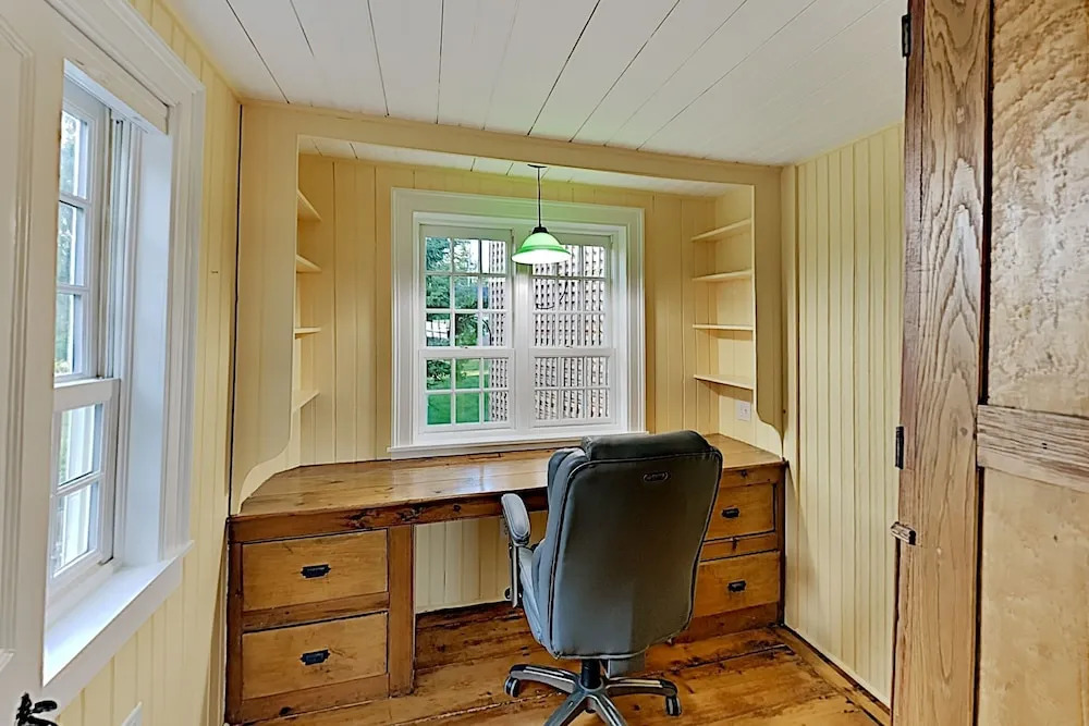 Harbor-view Hideaway W/ Lovely Alfresco Lounges 3 Bedroom Home