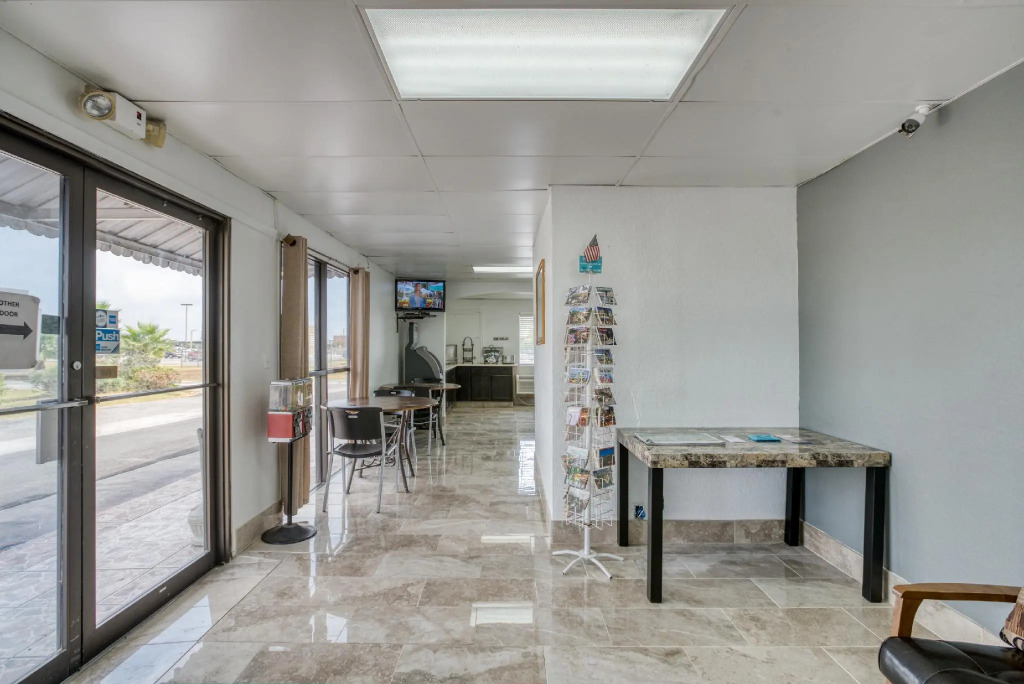OYO Hotel San Antonio Lackland Air Force Base West