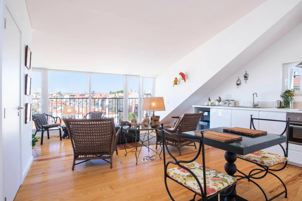 Lusitano Top Floor Apartment