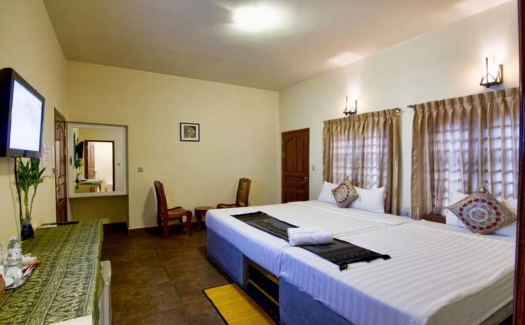 G Eleven Hotel