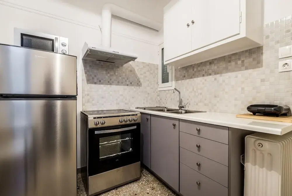 Homey apartment for 4 people in Koukaki