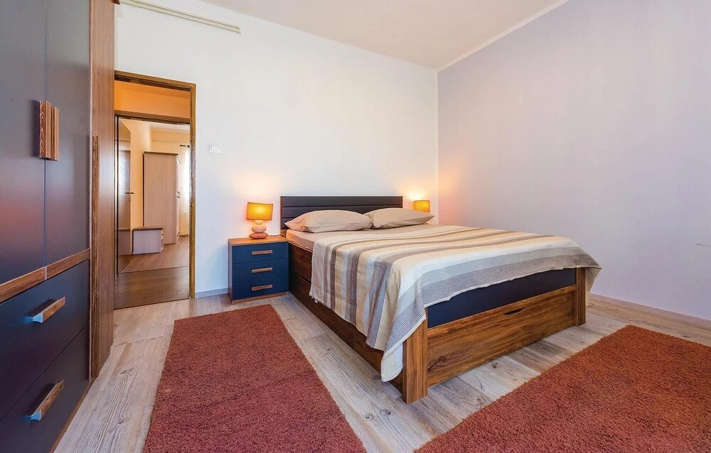 Two-Bedroom Holiday Home In Sibenik