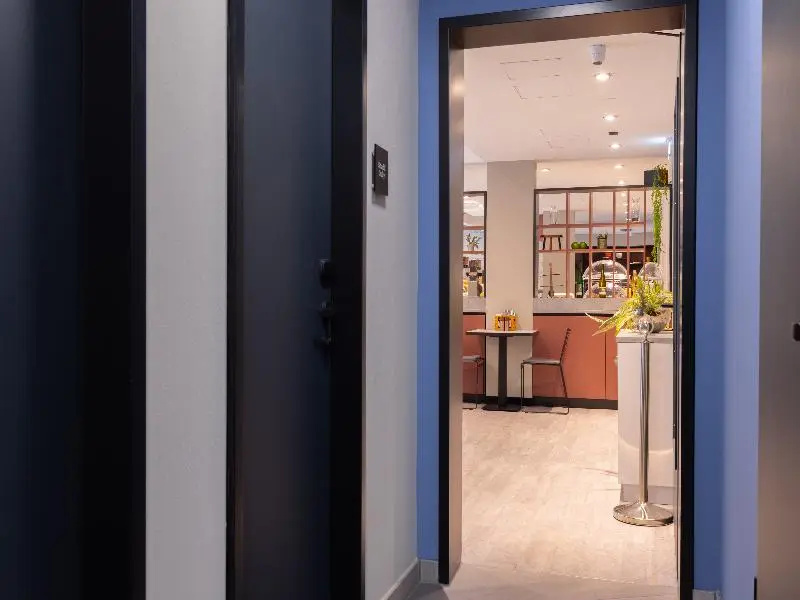 Holiday Inn - the niu Clink Hamburg Barmbek by IHG