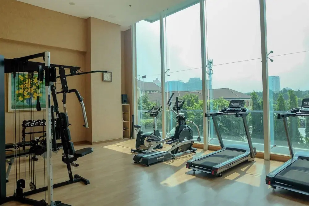 Elegant and Nice Studio at Capitol Suites Apartment