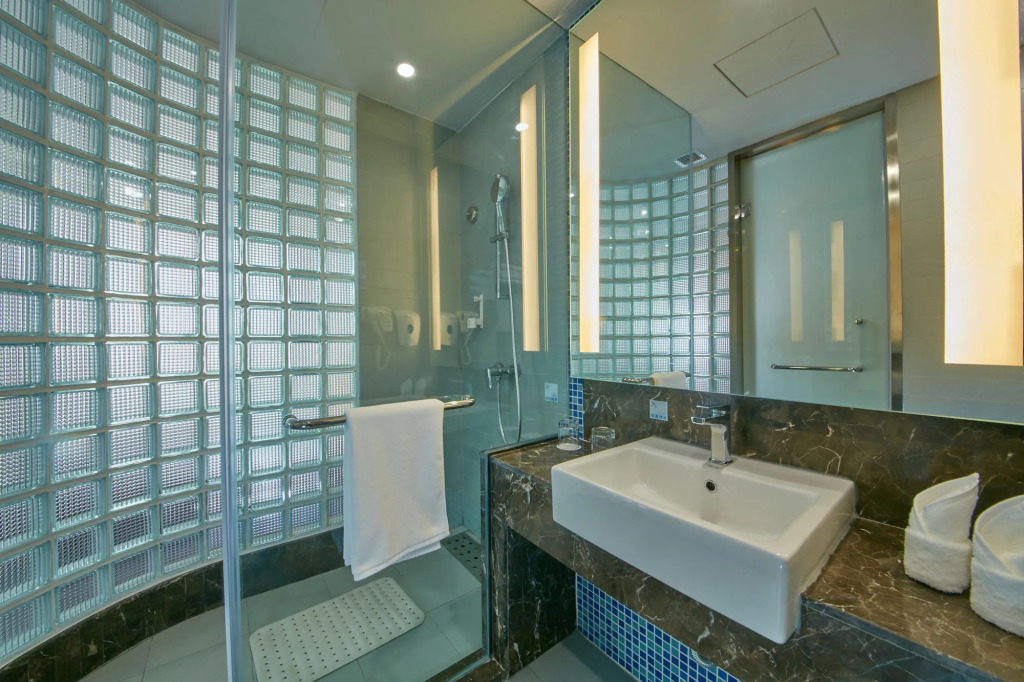 Holiday Inn Express Leshan City Square by IHG - High Speed Rail and Leshan Giant Buddha