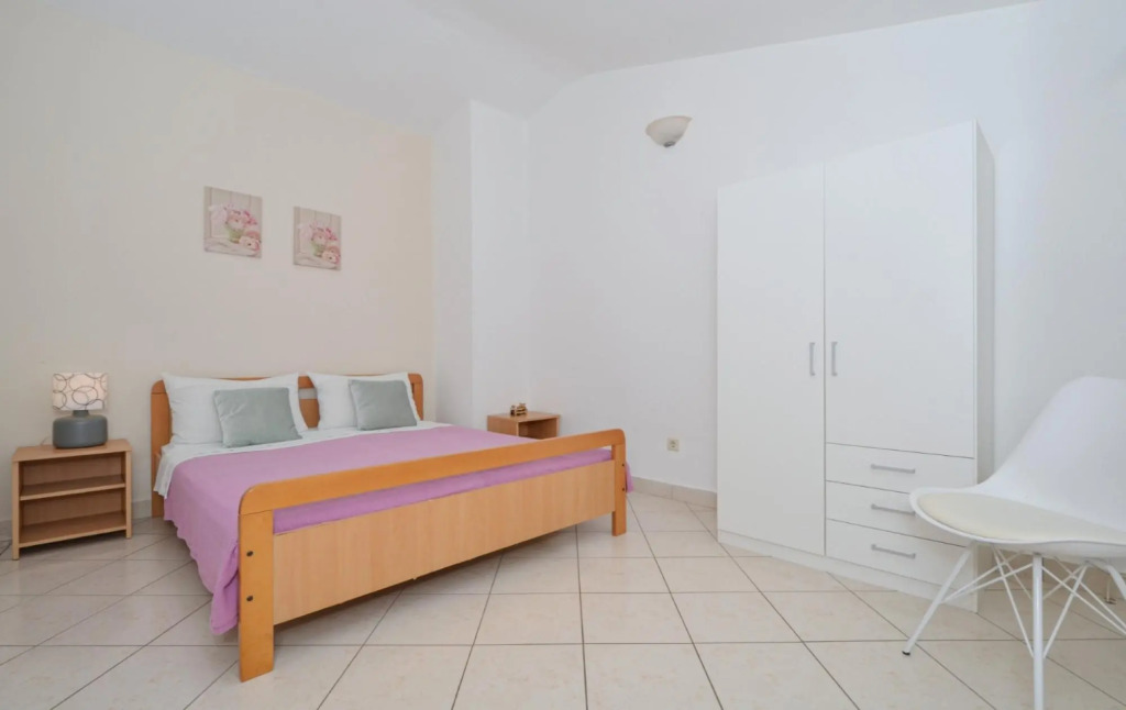 Paž - 28m from the beach - A3(4+1)