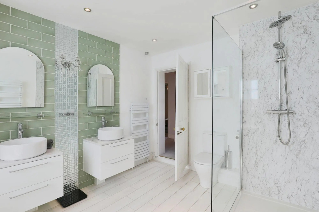 Stunning 4 Bed Semi-detached Home With Ample Space