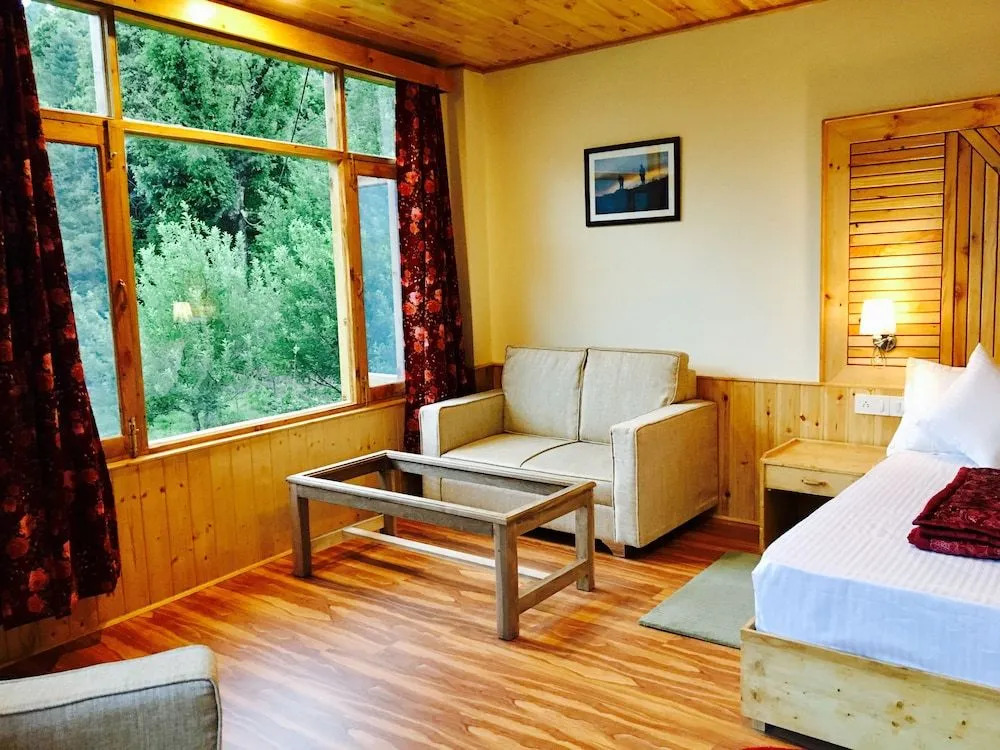 Vyas Vatika a wooden exotic Resort Near Old Manali