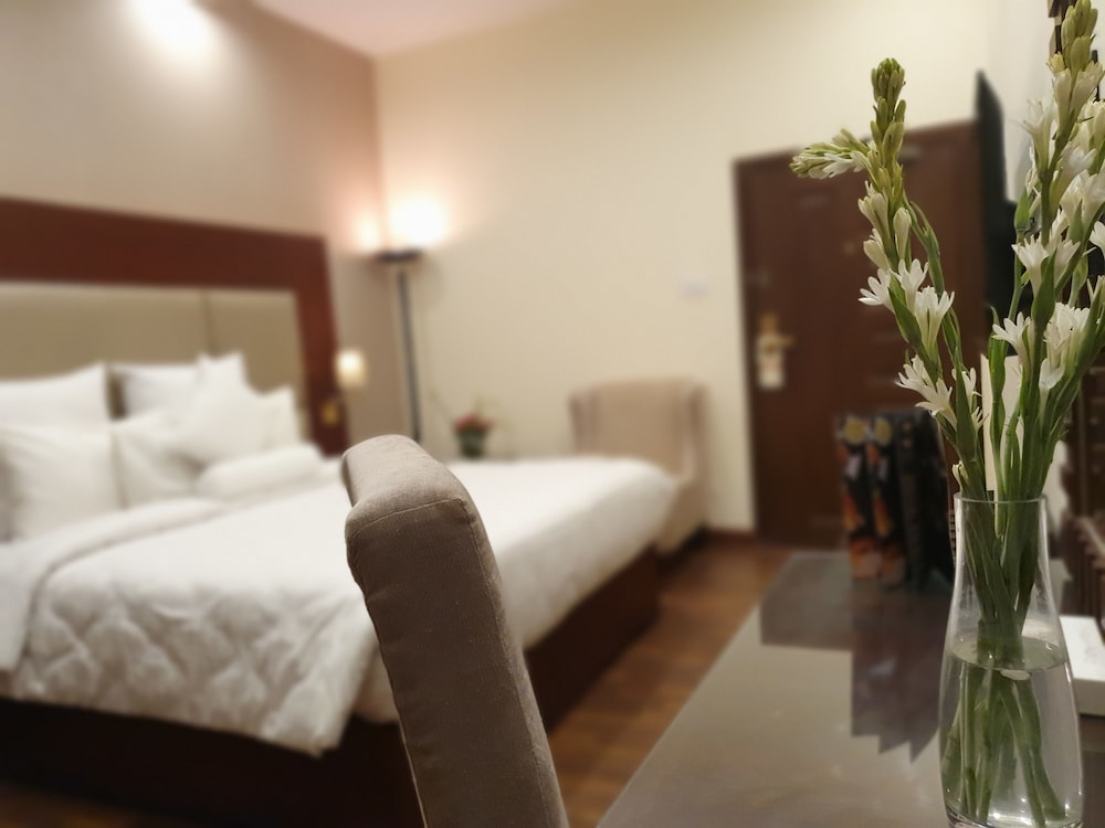 S Chalet Multan