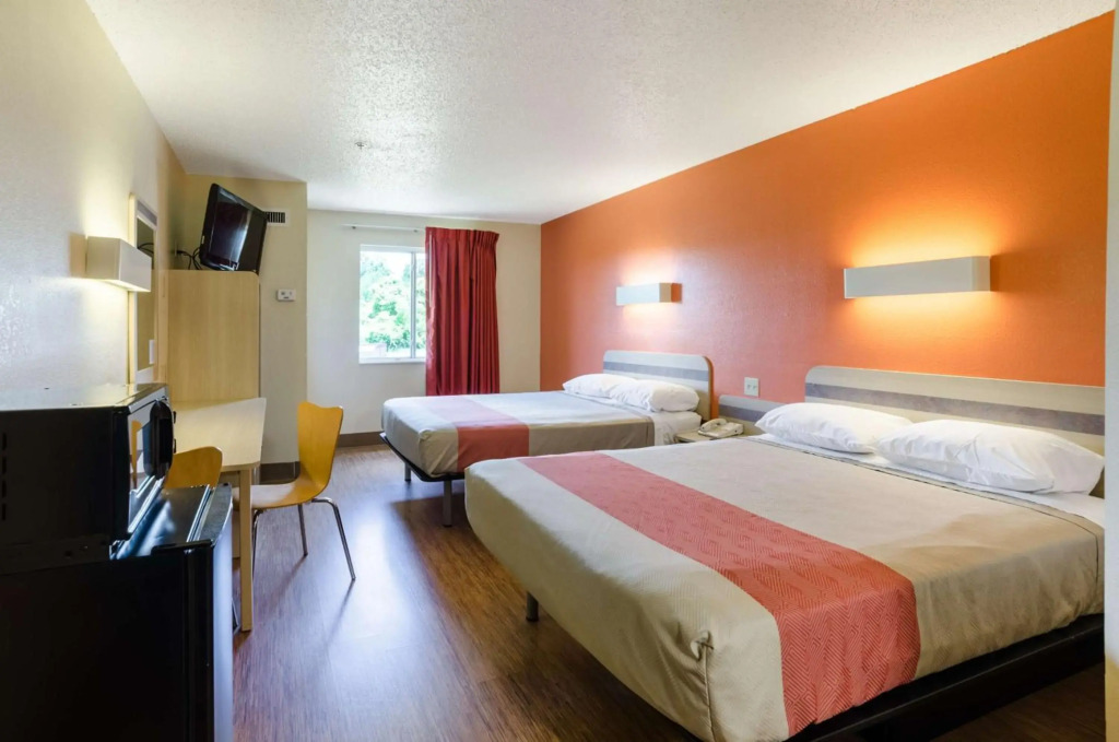 Motel 6-Bristol, VA