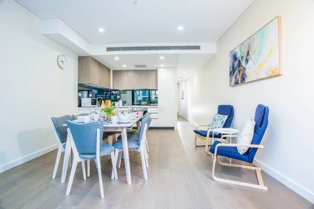 Lovely & Luxurious Townhouse In Zetland