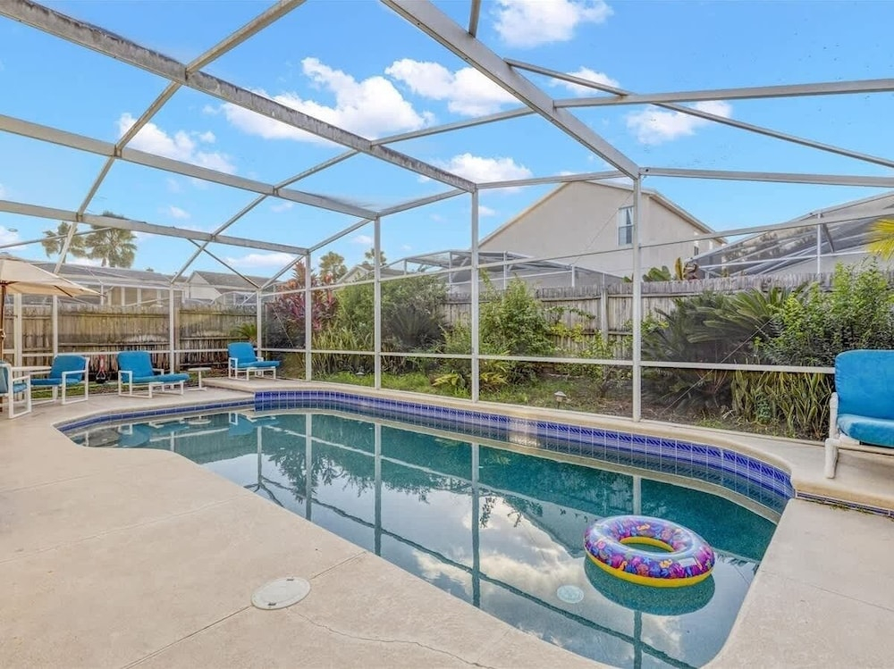 Villa Minutes From Disney 4bd 3bt Private Pool & Games 4 Bedroom Home
