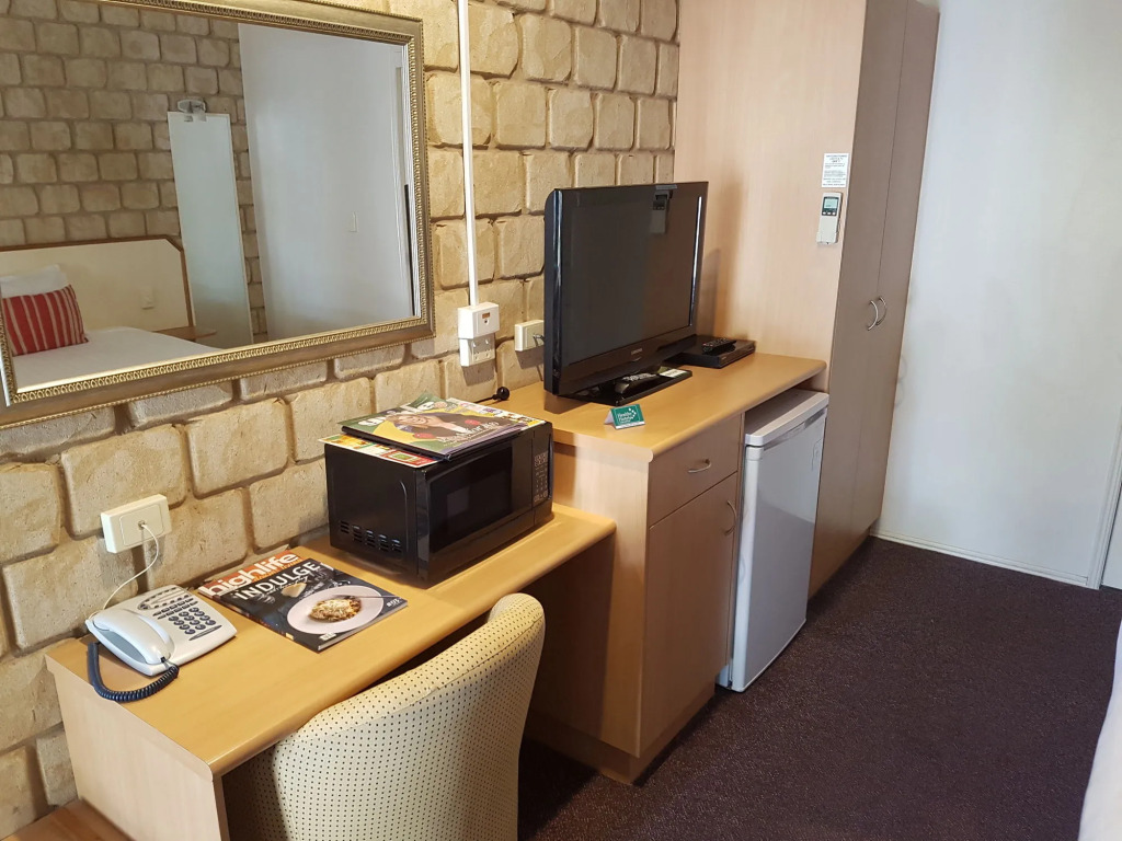 Great Divide Motor Inn