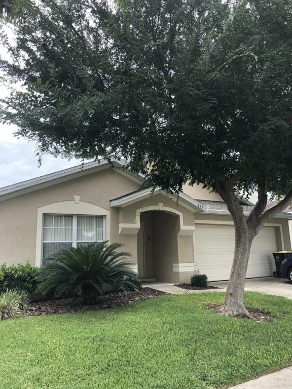 4BR Hampton Lakes Pool Home 232 by OVRH