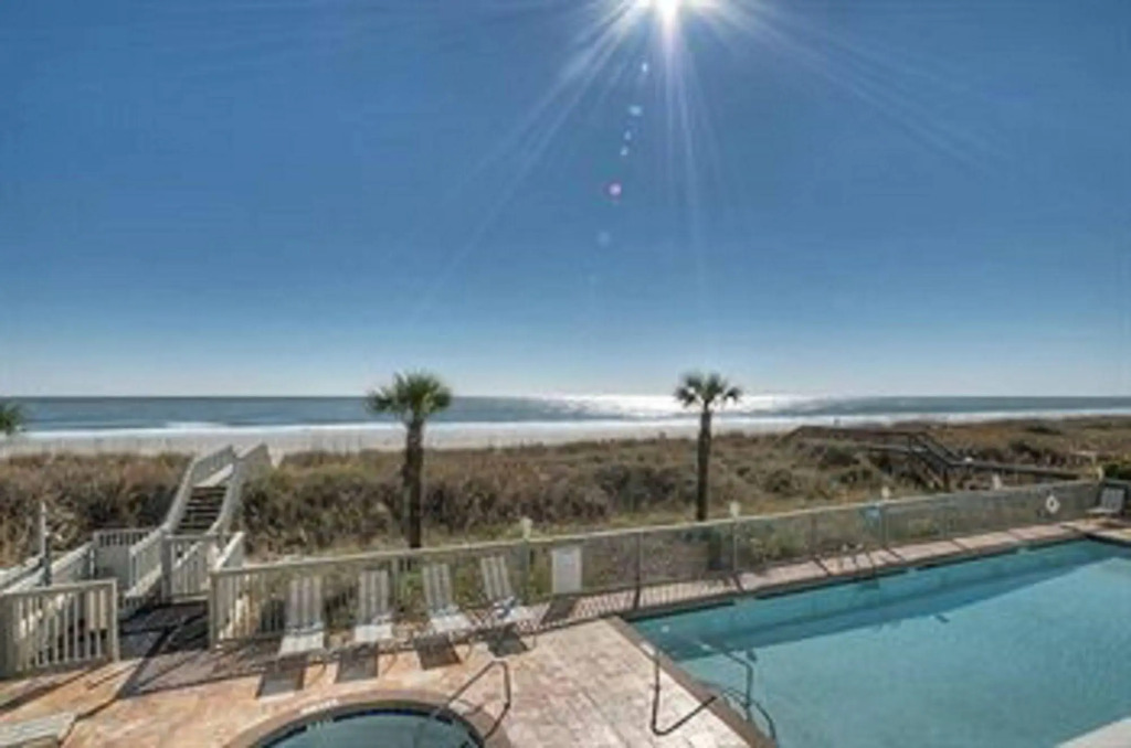 Atlantis Villas by Elliott Beach Rentals