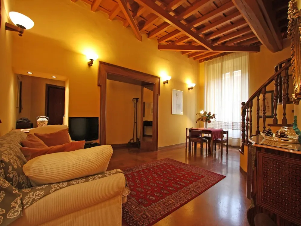Travel & Stay - Gesù 2