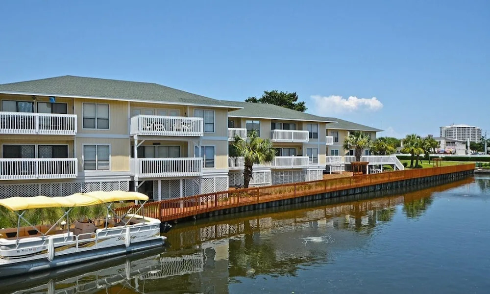 Seascape 4231 2 Bedroom Condo by RedAwning