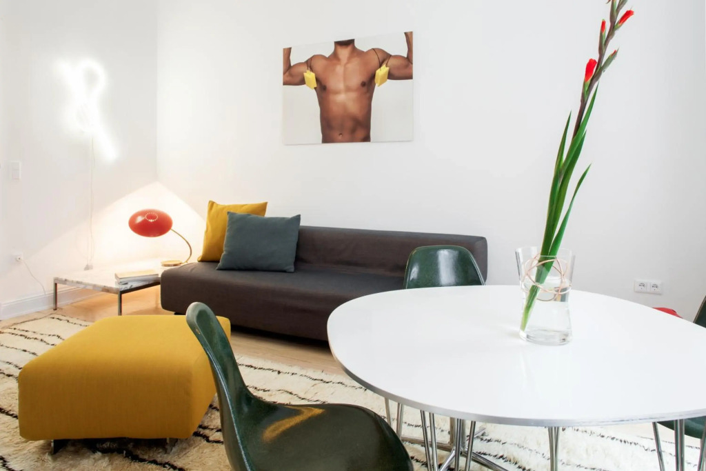 Luxury 2 Bedroom apartment in the heart of Mitte, Berlin
