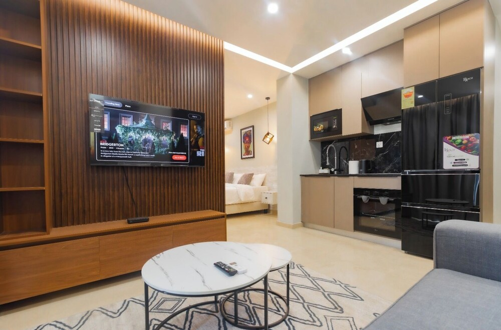 Sky View Condo at Bravia