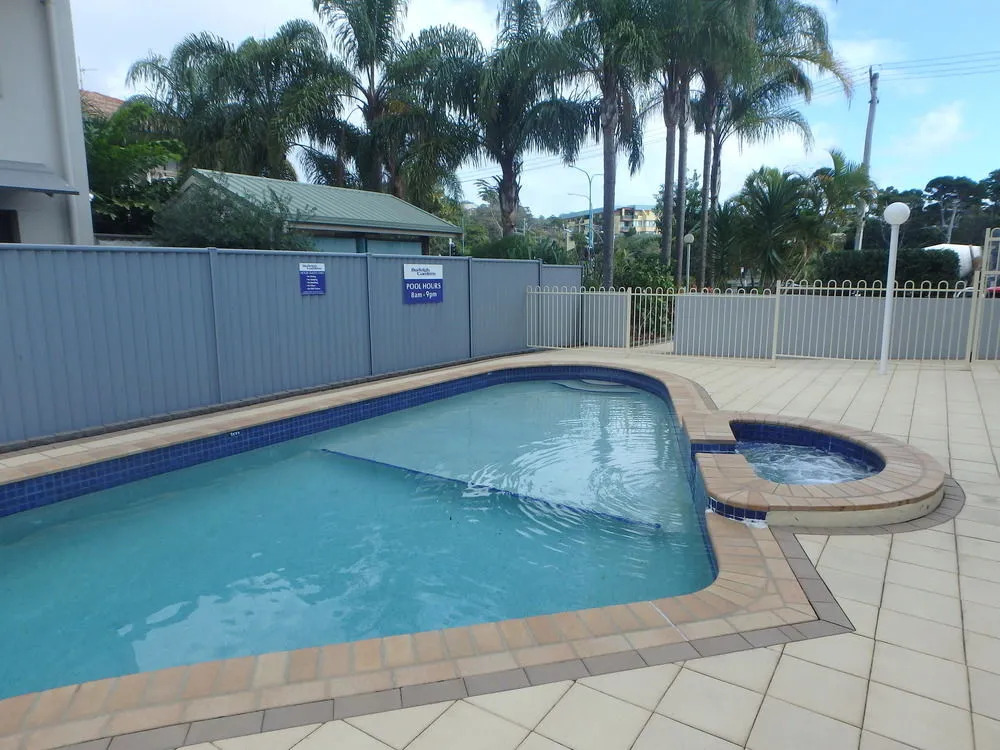 Burleigh Gardens North Hi-Rise Holiday Apartments