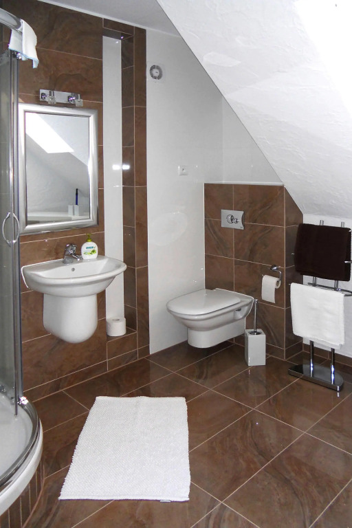 Large, comfortable holiday villa, private garden