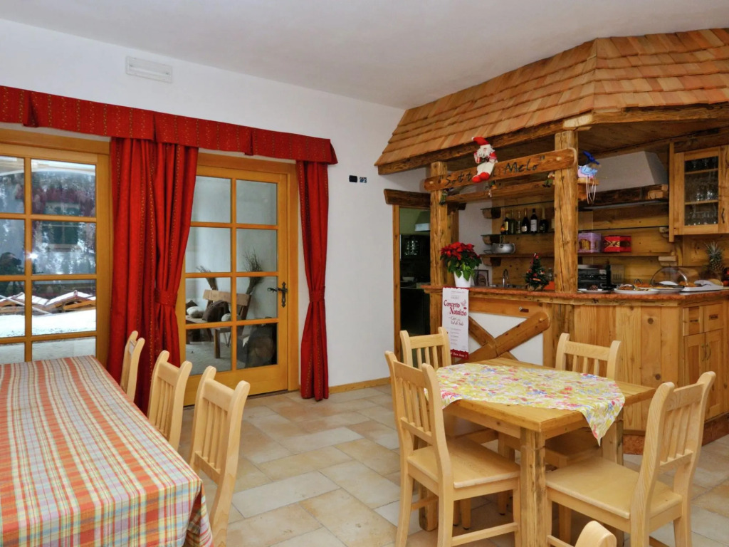Accommodation with wellness center, in Val di Sole, 1km away from the ski bus