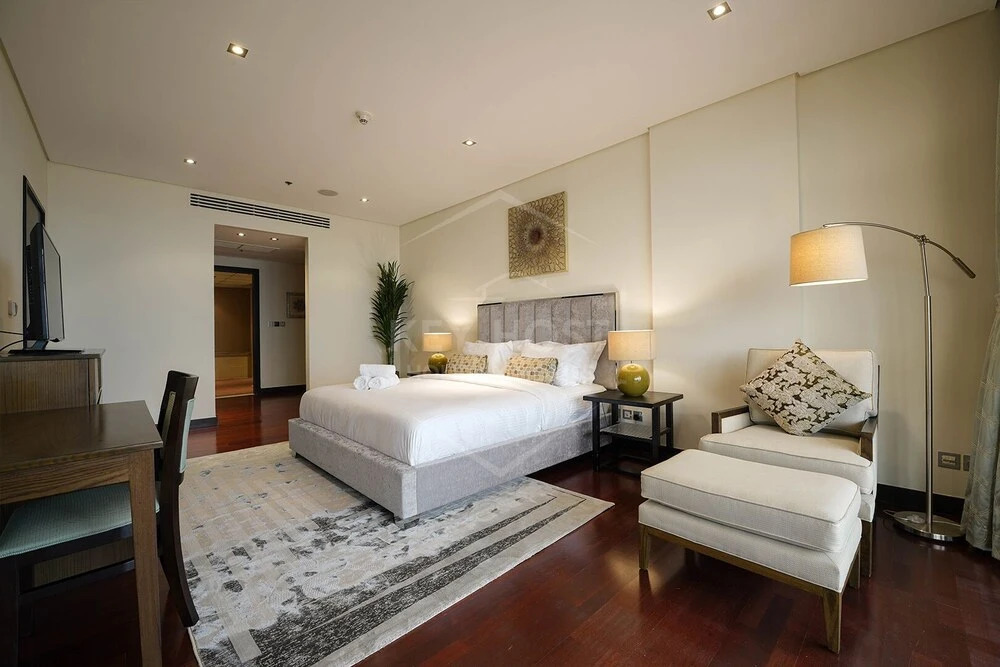 Апартаменты Anantara Royal Amwaj Luxurious 1 BR-Palm Jumeirah