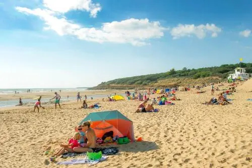 Camping Club Les Dinosaures