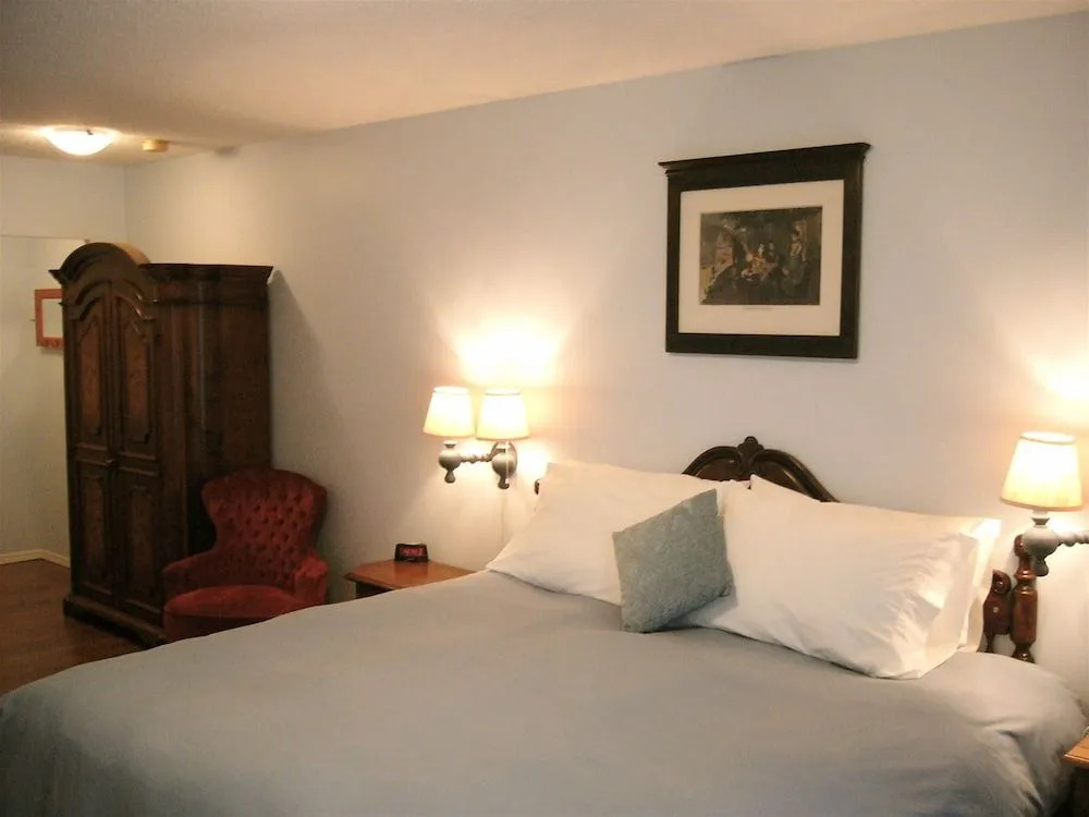 Herons Landing Hotel