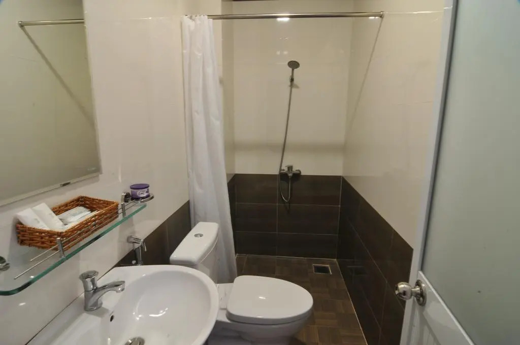 Chau Tran Hotel.