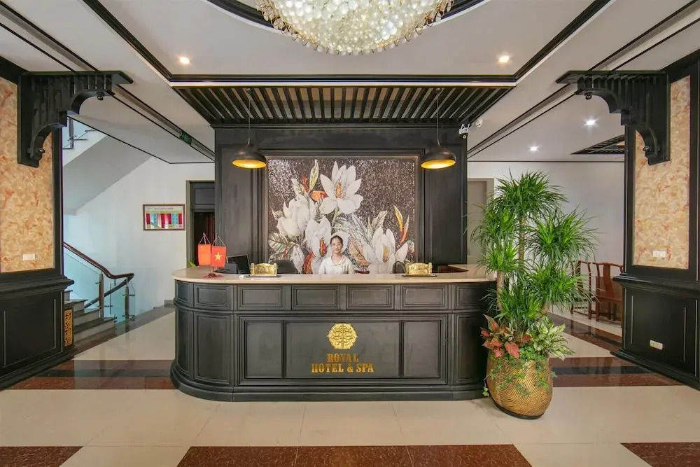 Royal Hotel & Spa
