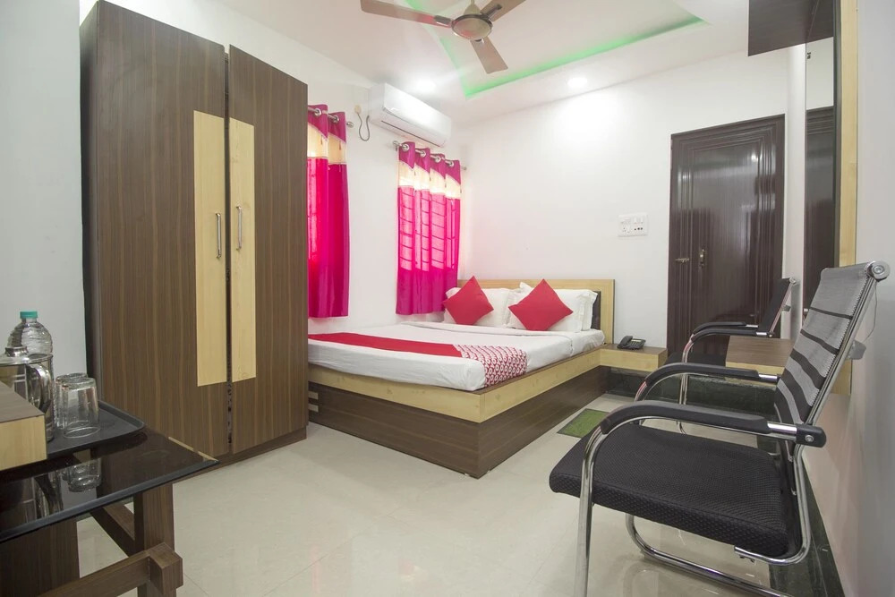 OYO 26838 Mahalaxmi